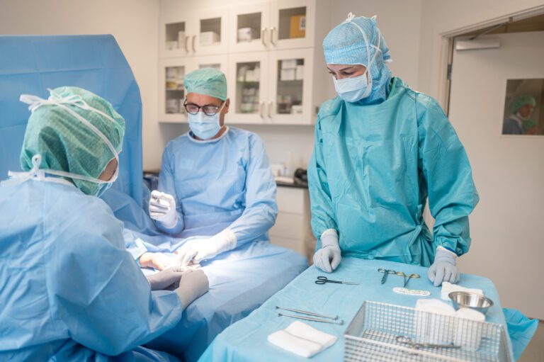 Operation, ortopedi och handkirurgi